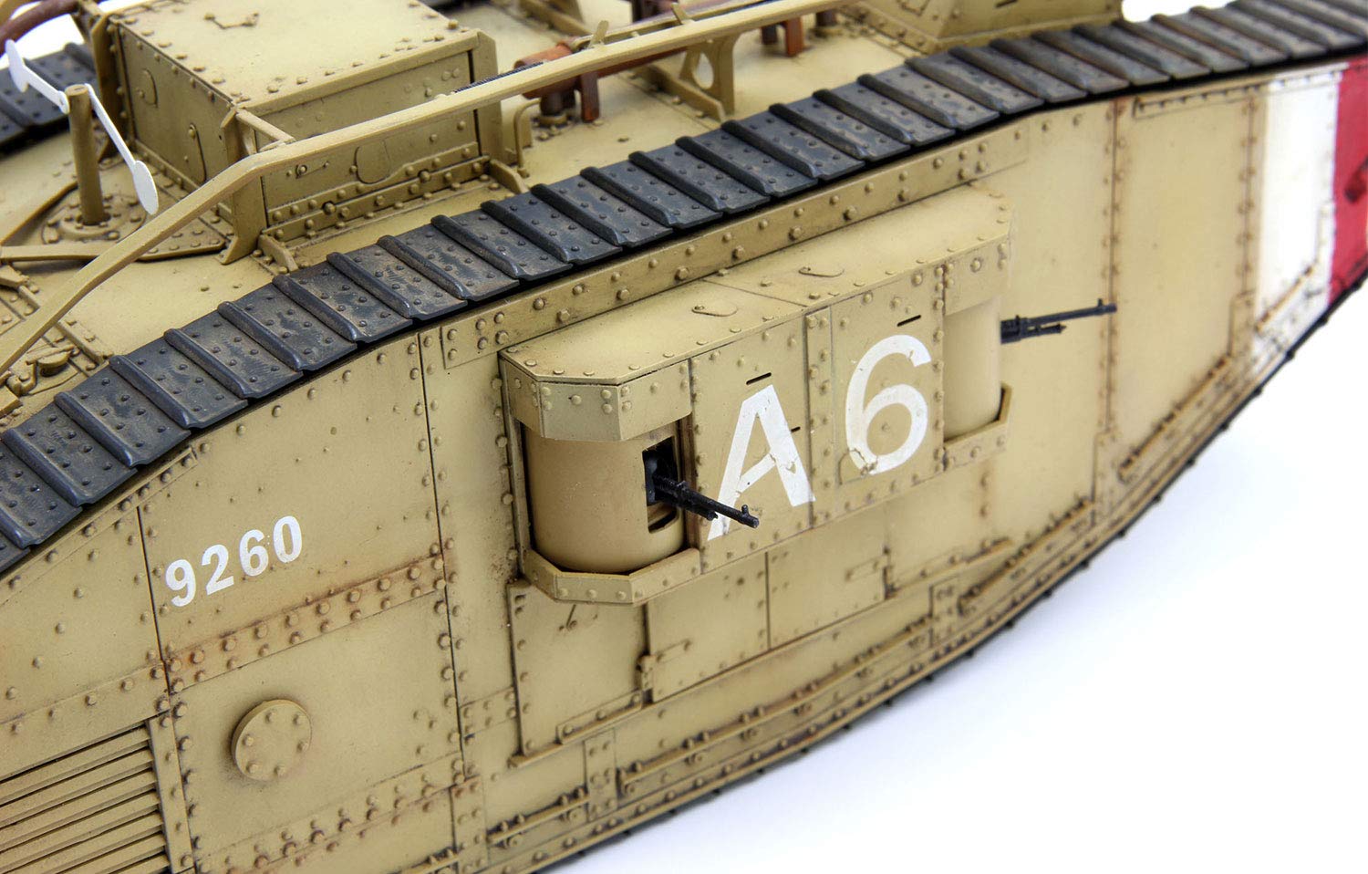 Amazon | モンモデル 1/35 イギリス軍 イギリス重戦車 Mk.5 雌型